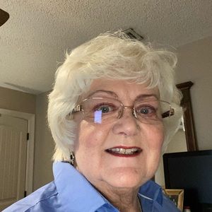 Meet your Posher, Beverly